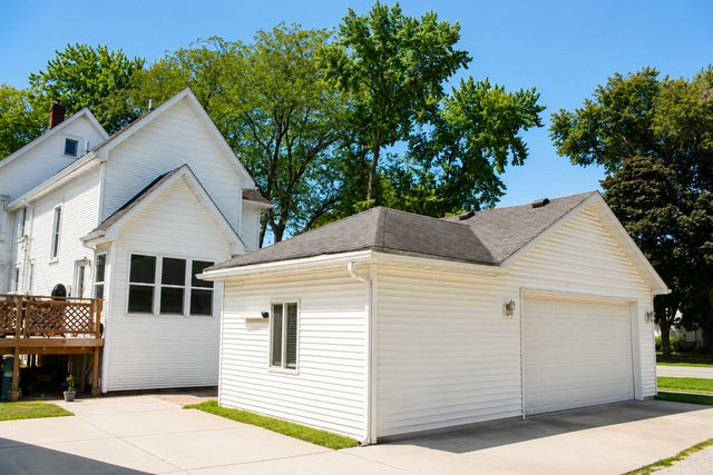 222 W Jackson Street, Morris, IL 60450