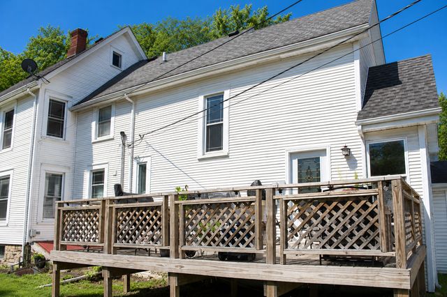 222 W Jackson Street, Morris, IL 60450