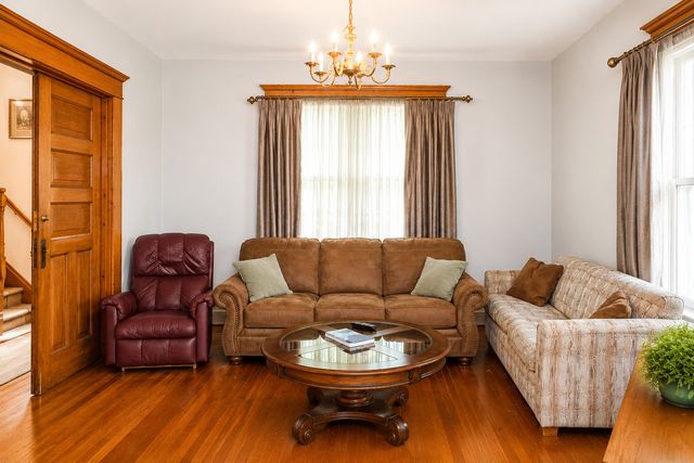222 W Jackson Street, Morris, IL 60450