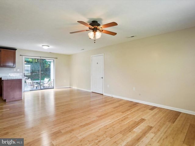 184 MASSANUTTEN DR, Edinburg, VA 22824