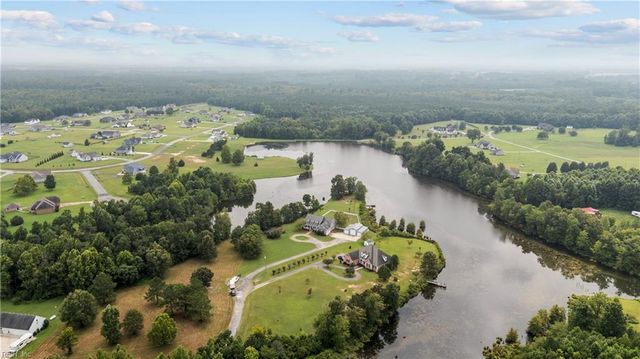 21447 Hill Point DR, Franklin, VA 23851
