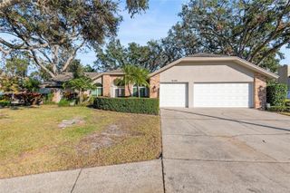 10285 BARRY DRIVE, Largo, FL 33774