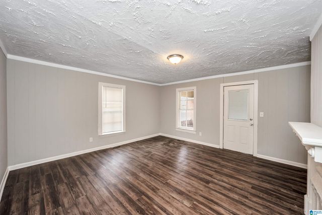 225 MAIN STREET, Graysville, AL 35073