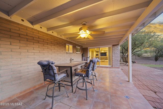 10036 E Sierrita Place, Tucson, AZ 85749