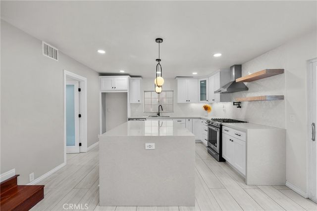 17337 Emelita, Encino, CA 91316