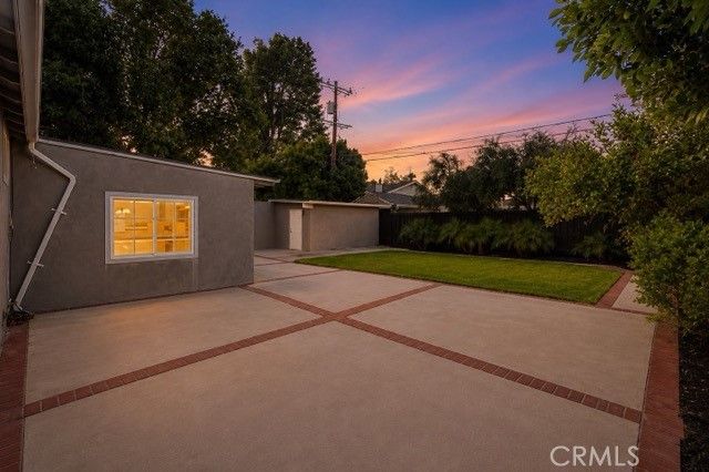 17337 Emelita, Encino, CA 91316
