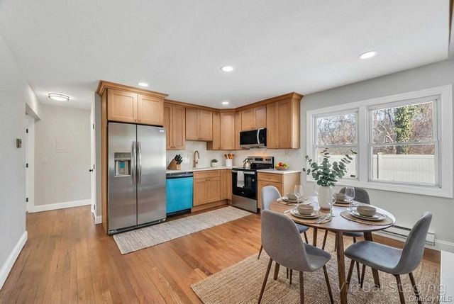 2066 Lakeview Road A, Bellmore, NY 11710