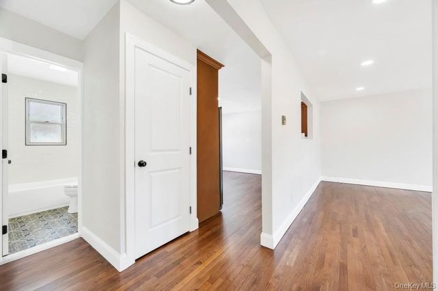 2066 Lakeview Road A, Bellmore, NY 11710