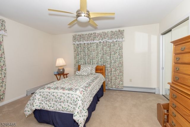 28 Elizabeth Dr, Wantage Twp., NJ 07461