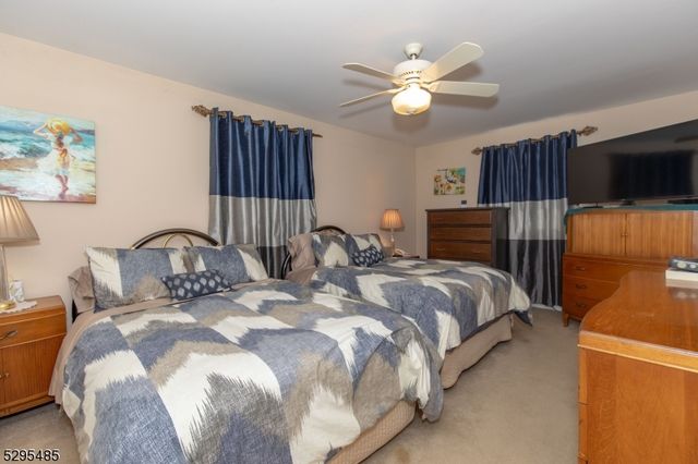 28 Elizabeth Dr, Wantage Twp., NJ 07461
