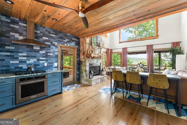 114 Amy Creek Circle, Ellijay, GA 30540