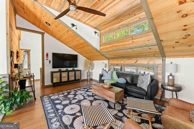 114 Amy Creek Circle, Ellijay, GA 30540