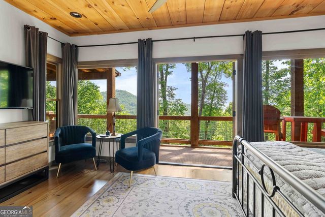 114 Amy Creek Circle, Ellijay, GA 30540