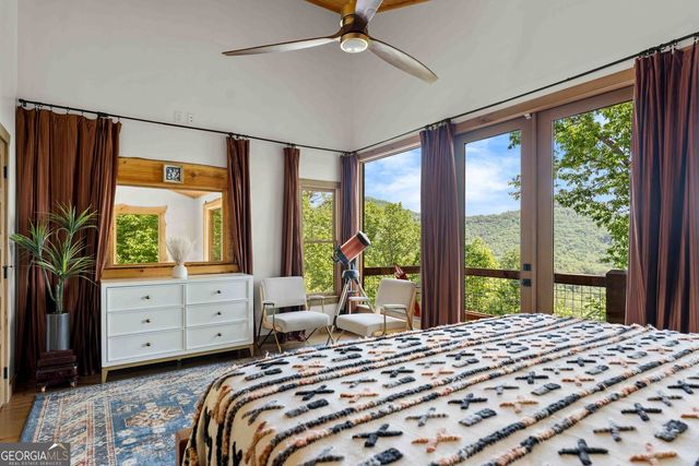 114 Amy Creek Circle, Ellijay, GA 30540