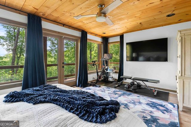 114 Amy Creek Circle, Ellijay, GA 30540
