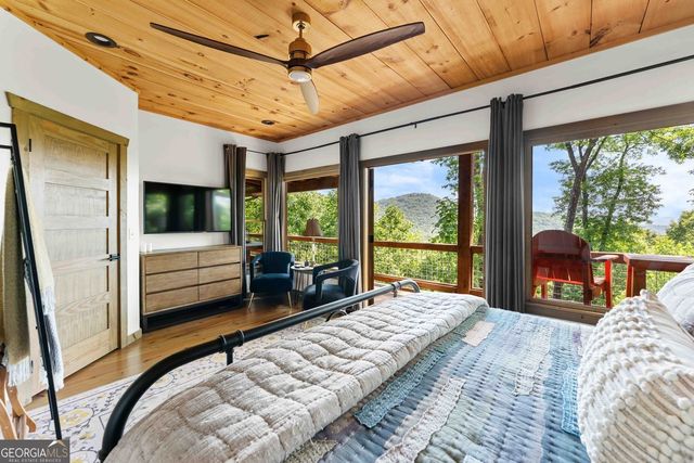 114 Amy Creek Circle, Ellijay, GA 30540