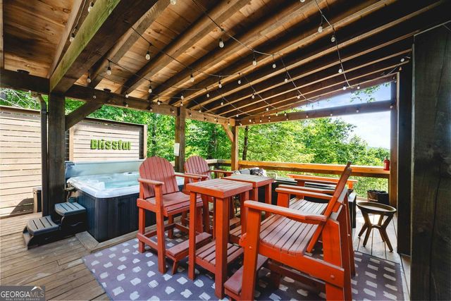 114 Amy Creek Circle, Ellijay, GA 30540
