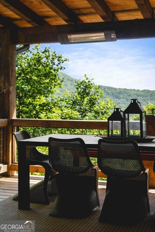 114 Amy Creek Circle, Ellijay, GA 30540
