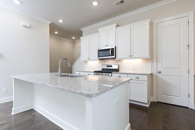 906 Farmstead Road, Suwanee, GA 30024