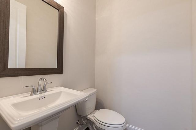 906 Farmstead Road, Suwanee, GA 30024