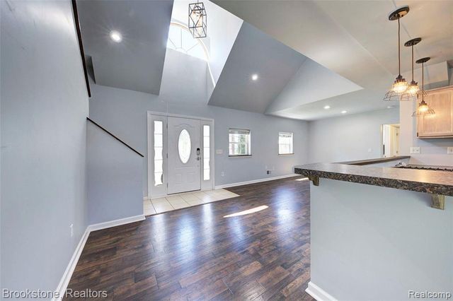 4458 Seeden Street, Waterford, MI 48329