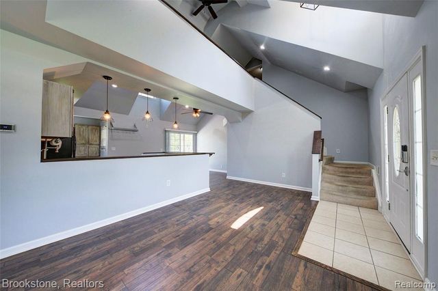 4458 Seeden Street, Waterford, MI 48329