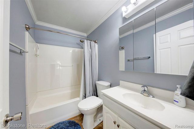 4458 Seeden Street, Waterford, MI 48329
