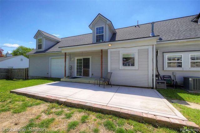 4458 Seeden Street, Waterford, MI 48329
