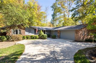 19997 Idlewood Trail, Strongsville, OH 44149