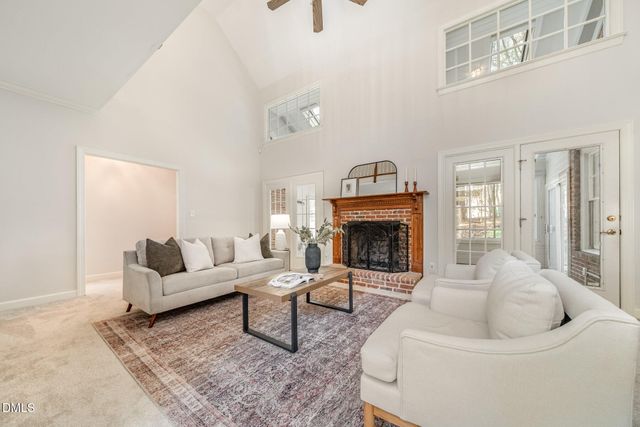 112 Ashemont Circle, Hillsborough, NC 27278