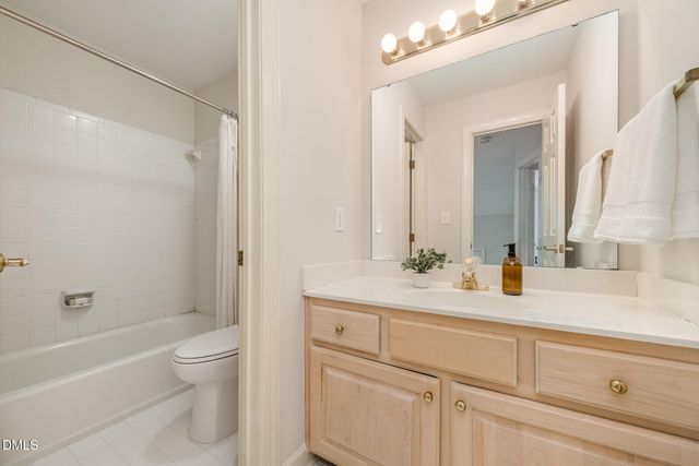 112 Ashemont Circle, Hillsborough, NC 27278