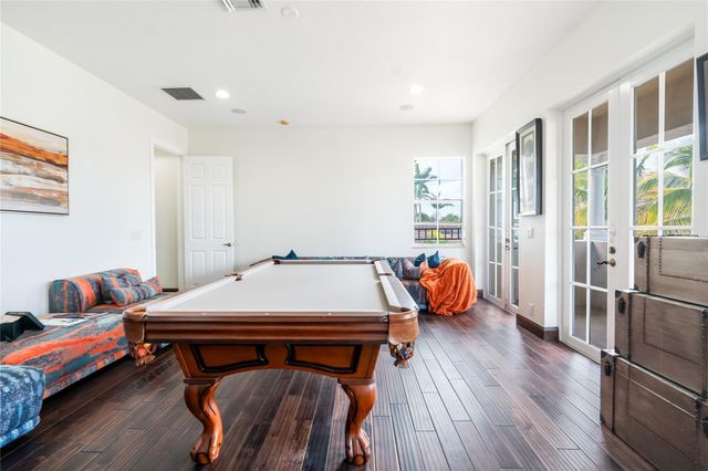 12334 NW 80th Pl, Parkland, FL 33076