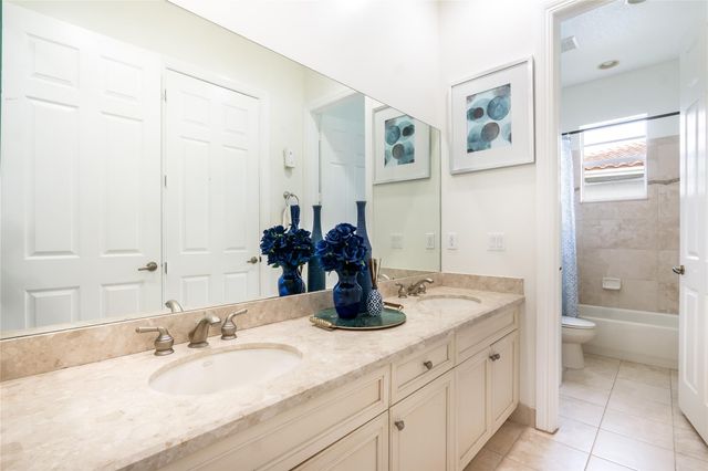 12334 NW 80th Pl, Parkland, FL 33076