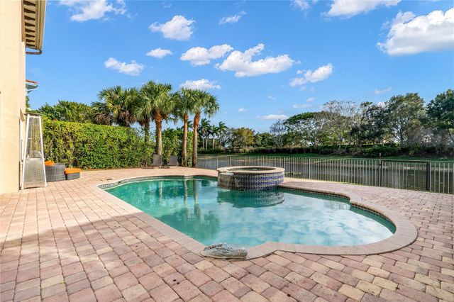 12334 NW 80th Pl, Parkland, FL 33076