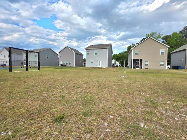 272 Bruce Drive, Dunn, NC 28334