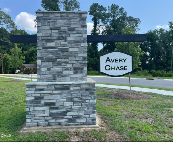 272 Bruce Drive, Dunn, NC 28334