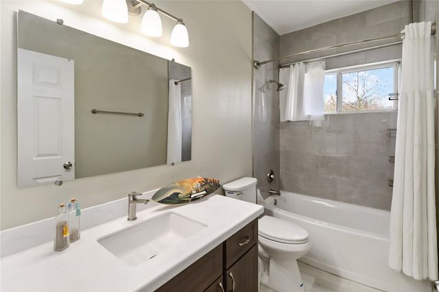 13600 BLUEMOON COURT, Orlando, FL 32828