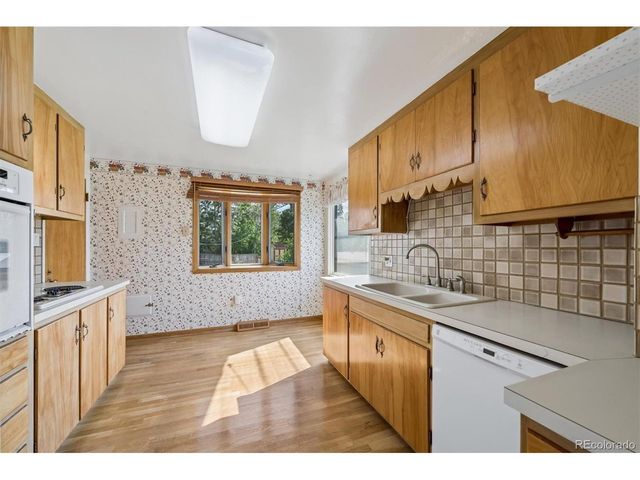 1662 W Lake Pl, Littleton, CO 80120