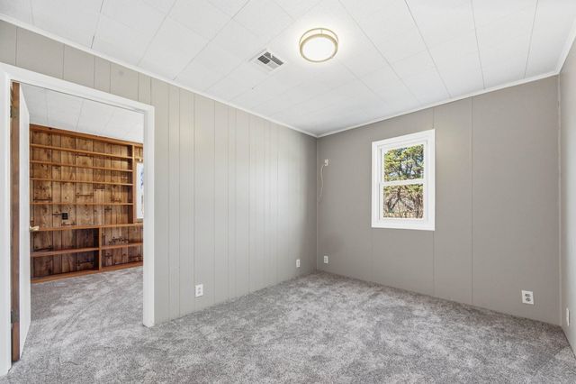 219 W Allison St, Andover, KS 67002