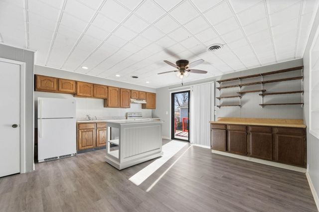 219 W Allison St, Andover, KS 67002