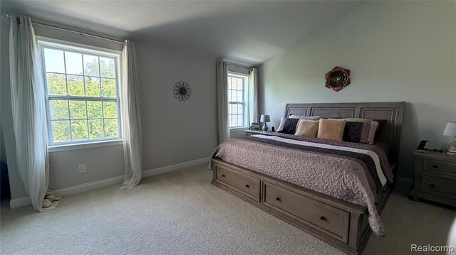 23916 Seminole Trail, Novi, MI 48375
