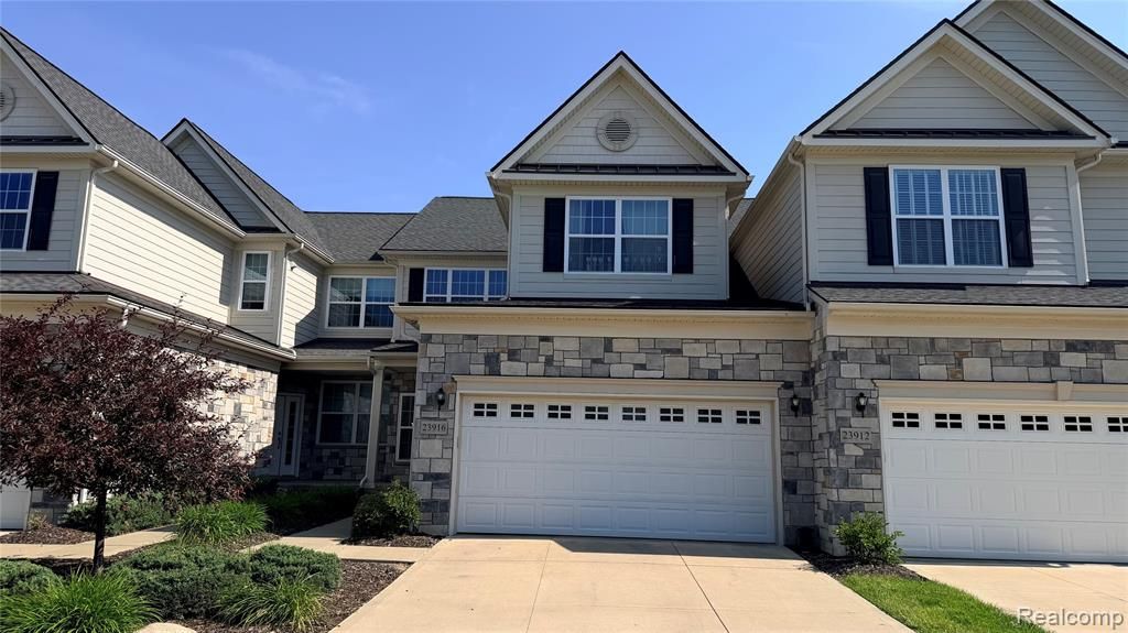 23916 Seminole Trail, Novi, MI 48375