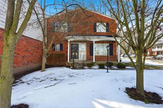 20648 Williamsburg Court, Harper Woods, MI 48225