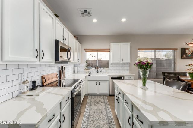 725 S 123RD Drive, Avondale, AZ 85323