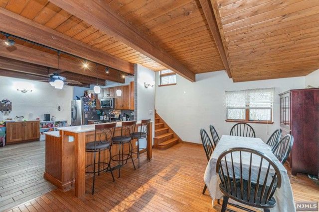 10 Leonard Avenue, West Milford, NJ 07480