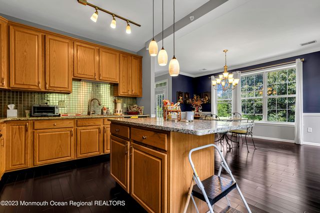 536 St Andrews Place, Manalapan, NJ 07726