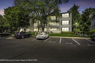 536 St Andrews Place, Manalapan, NJ 07726