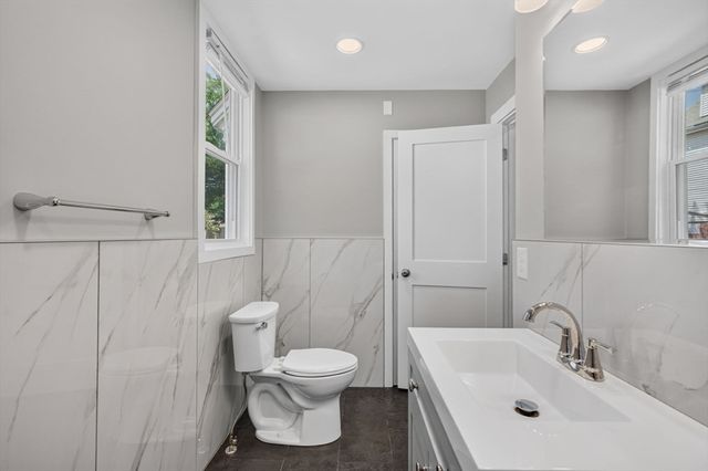 311 Central St 1, Saugus, MA 01906