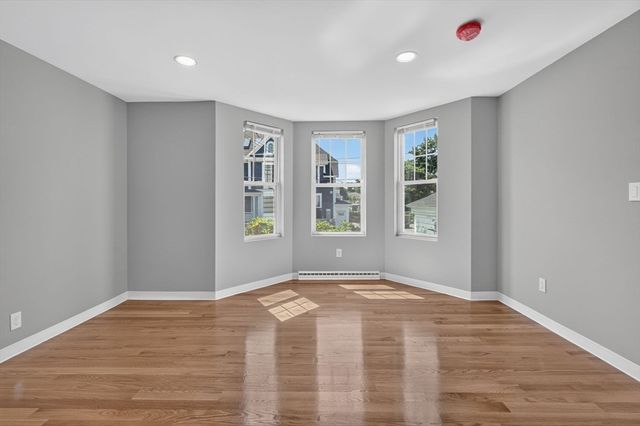 311 Central St 1, Saugus, MA 01906