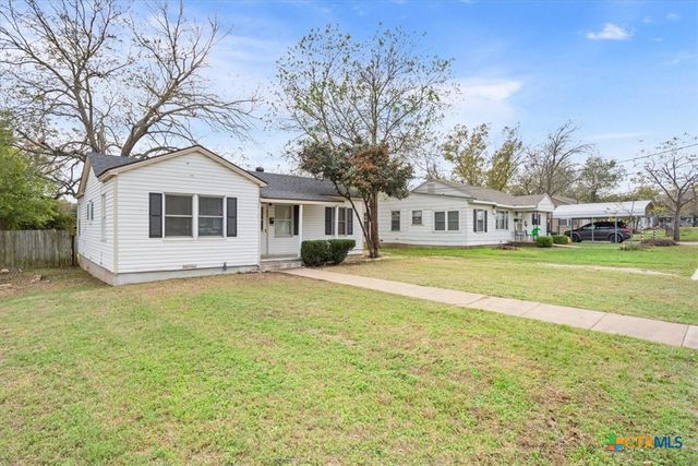 809 E 12th Avenue, Belton, TX 76513